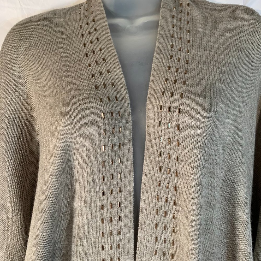 Bloomies  Collection 59Like New Marino Wool Wrap
